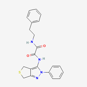 molecular formula C21H20N4O2S B2483431 N1-phenethyl-N2-(2-phenyl-4,6-dihydro-2H-thieno[3,4-c]pyrazol-3-yl)oxalamide CAS No. 899969-50-7