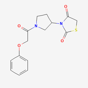 molecular formula C15H16N2O4S B2483514 3-(1-(2-Fenoxiacetil)pirrolidin-3-il)tiazolidina-2,4-diona CAS No. 1798680-11-1