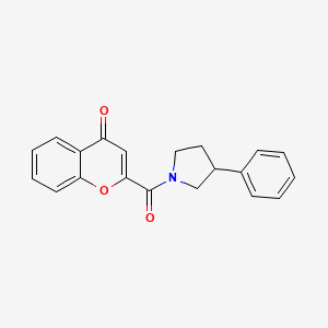 molecular formula C20H17NO3 B2483811 2-(3-fenilpirrolidin-1-carbonil)-4H-croman-4-ona CAS No. 1211265-50-7