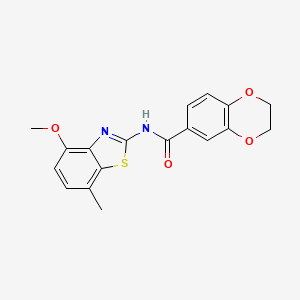 molecular formula C18H16N2O4S B2483954 N-(4-甲氧基-7-甲基-1,3-苯并噻唑-2-基)-2,3-二氢-1,4-苯并二氧杂环己烷-6-甲酰胺 CAS No. 896676-20-3