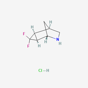 molecular formula C7H10ClF2N B2484421 (1R,2S,4S,5S)-3,3-二氟-6-氮杂三环[3.2.1.02,4]辛烷;盐酸盐 CAS No. 2227900-63-0