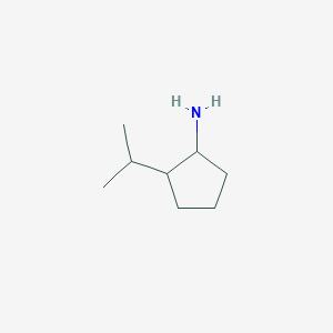 molecular formula C8H17N B2484455 2-Isopropylcyclopentanamine CAS No. 90226-30-5