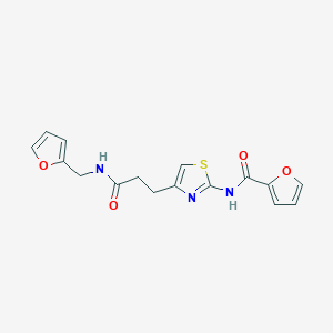 molecular formula C16H15N3O4S B2485458 N-(4-(3-((furan-2-ylmethyl)amino)-3-oxopropyl)thiazol-2-yl)furan-2-carboxamide CAS No. 1021266-34-1