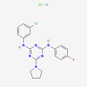 molecular formula C19H19Cl2FN6 B2486038 N2-(3-氯苯基)-N4-(4-氟苯基)-6-(吡咯啉-1-基)-1,3,5-三嘧啶-2,4-二胺盐酸盐 CAS No. 1179465-75-8