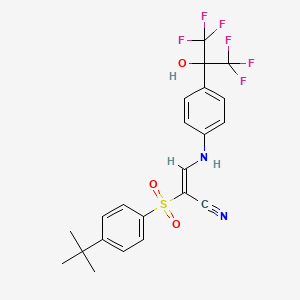 molecular formula C22H20F6N2O3S B2486340 2-((4-(Tert-butyl)phenyl)sulfonyl)-3-((4-(2,2,2-trifluoro-1-hydroxy-1-(trifluoromethyl)ethyl)phenyl)amino)prop-2-enenitrile CAS No. 1026608-55-8