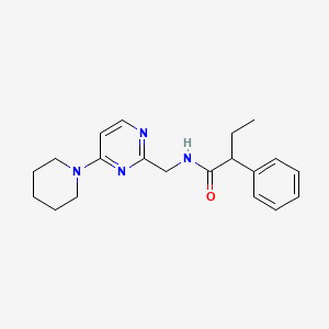 molecular formula C20H26N4O B2486557 2-phenyl-N-((4-(piperidin-1-yl)pyrimidin-2-yl)methyl)butanamide CAS No. 1797660-37-7