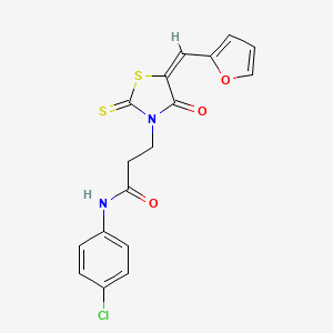 molecular formula C17H13ClN2O3S2 B2486891 N-(4-chlorophenyl)-3-[(5E)-5-(furan-2-ylmethylidene)-4-oxo-2-sulfanylidene-1,3-thiazolidin-3-yl]propanamide CAS No. 682783-48-8