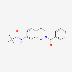 molecular formula C21H24N2O2 B2486943 N-(2-苯甲酰基-1,2,3,4-四氢异喹啉-7-基)丙戊酰胺 CAS No. 955717-04-1