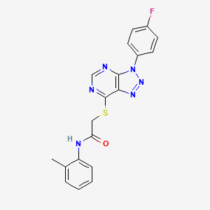 molecular formula C19H15FN6OS B2487026 N-(o-Tolyl)-2-((3-(4-Fluorphenyl)-3H-[1,2,3]triazolo[4,5-d]pyrimidin-7-yl)thio)acetamid CAS No. 863459-86-3