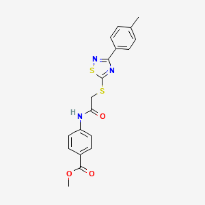 molecular formula C19H17N3O3S2 B2487210 甲基-4-(2-((3-(对甲苯)-1,2,4-噻二唑-5-基)硫代)乙酰胺基)苯甲酸酯 CAS No. 864917-40-8