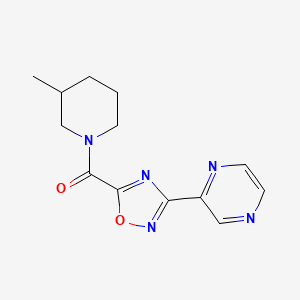 molecular formula C13H15N5O2 B2487323 (3-Methylpiperidin-1-yl)(3-(pyrazin-2-yl)-1,2,4-oxadiazol-5-yl)methanone CAS No. 1235003-72-1
