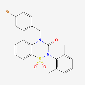 molecular formula C22H19BrN2O3S B2487727 4-(4-bromobenzyl)-2-(2,6-dimethylphenyl)-2H-benzo[e][1,2,4]thiadiazin-3(4H)-one 1,1-dioxide CAS No. 893790-74-4