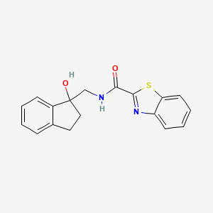 molecular formula C18H16N2O2S B2488141 N-((1-hidroxi-2,3-dihidro-1H-inden-1-il)metil)benzo[d]tiazol-2-carboxamida CAS No. 1351616-88-0