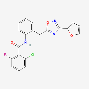 molecular formula C20H13ClFN3O3 B2489134 2-chloro-6-fluoro-N-(2-((3-(furan-2-yl)-1,2,4-oxadiazol-5-yl)methyl)phenyl)benzamide CAS No. 1797181-58-8