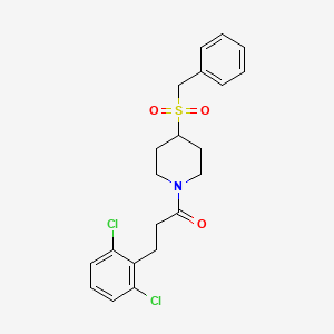 molecular formula C21H23Cl2NO3S B2489388 1-(4-(苄基磺酰基)哌啶-1-基)-3-(2,6-二氯苯基)丙酮 CAS No. 2034608-25-6