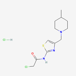 molecular formula C12H19Cl2N3OS B2489760 2-chloro-N-{4-[(4-methylpiperidin-1-yl)methyl]-1,3-thiazol-2-yl}acetamide hydrochloride CAS No. 1803597-34-3