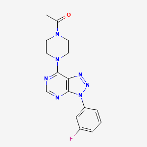 molecular formula C16H16FN7O B2489971 1-(4-(3-(3-fluorophenyl)-3H-[1,2,3]triazolo[4,5-d]pyrimidin-7-yl)piperazin-1-yl)ethanone CAS No. 920386-93-2
