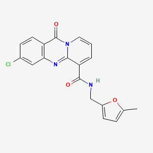 molecular formula C19H14ClN3O3 B2490075 3-chloro-N-[(5-methylfuran-2-yl)methyl]-11-oxopyrido[2,1-b]quinazoline-6-carboxamide CAS No. 864923-83-1
