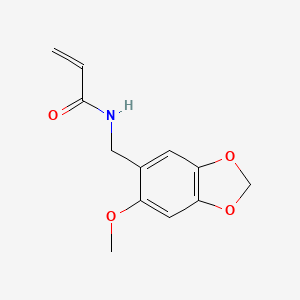 molecular formula C12H13NO4 B2490287 N-[(6-Methoxy-1,3-benzodioxol-5-yl)methyl]prop-2-enamide CAS No. 2361656-49-5