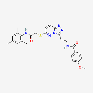 molecular formula C26H28N6O3S B2490484 N-(2-(6-((2-(mesitylamino)-2-oxoethyl)thio)-[1,2,4]triazolo[4,3-b]pyridazin-3-yl)ethyl)-4-methoxybenzamide CAS No. 872995-59-0