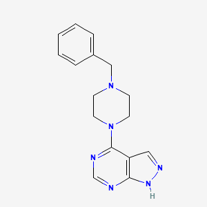molecular formula C16H18N6 B2490717 1-benzyl-4-{1H-pyrazolo[3,4-d]pyrimidin-4-yl}piperazine CAS No. 938894-42-9