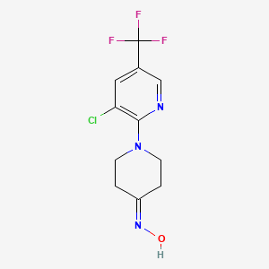molecular formula C11H11ClF3N3O B2490816 N-{1-[3-chloro-5-(trifluoromethyl)pyridin-2-yl]piperidin-4-ylidene}hydroxylamine CAS No. 338979-14-9
