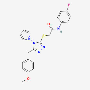 molecular formula C22H20FN5O2S B2490889 N-(4-fluorophenyl)-2-((5-(4-methoxybenzyl)-4-(1H-pyrrol-1-yl)-4H-1,2,4-triazol-3-yl)thio)acetamide CAS No. 896306-71-1