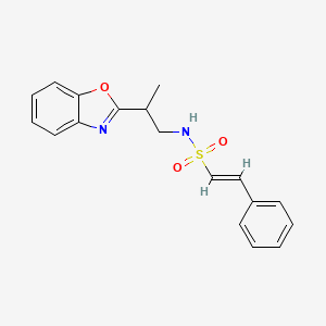 molecular formula C18H18N2O3S B2490952 (E)-N-[2-(1,3-Benzoxazol-2-YL)propyl]-2-phenylethenesulfonamide CAS No. 1436373-55-5