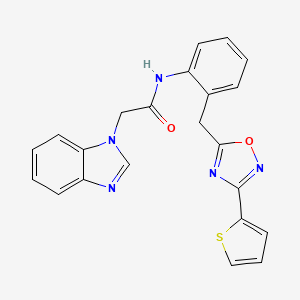 molecular formula C22H17N5O2S B2491049 2-(1H-苯并[d]咪唑-1-基)-N-(2-((3-(噻吩-2-基)-1,2,4-噁二唑-5-基)甲基)苯基)乙酰胺 CAS No. 1797603-69-0