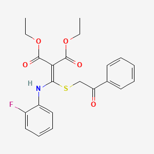 Diethyl 2-{(2-fluoroanilino)[(2-oxo-2-phenylethyl)sulfanyl]methylene}malonate