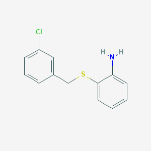 molecular formula C13H12ClNS B2491542 2-[(3-氯苄基)硫代苯胺 CAS No. 915921-07-2