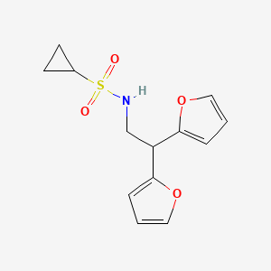 molecular formula C13H15NO4S B2491547 N-(2,2-二(呋喃-2-基)乙基)环丙烷磺酰胺 CAS No. 2309804-59-7