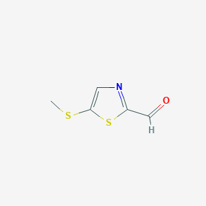 molecular formula C5H5NOS2 B2491843 5-(Metilsulfanyl)-1,3-tiazol-2-carbaldehído CAS No. 2060059-88-1