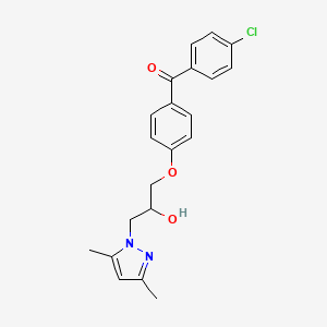 molecular formula C21H21ClN2O3 B2492012 (4-chlorophenyl)(4-(3-(3,5-dimethyl-1H-pyrazol-1-yl)-2-hydroxypropoxy)phenyl)methanone CAS No. 890643-89-7