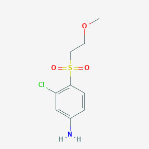 molecular formula C9H12ClNO3S B2492393 3-Chloro-4-((2-methoxyethyl)sulfonyl)aniline CAS No. 1541378-81-7