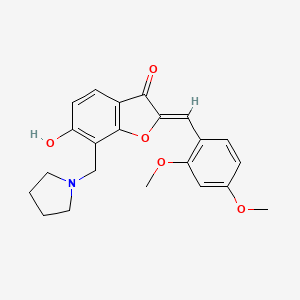 molecular formula C22H23NO5 B2492745 (Z)-2-(2,4-dimethoxybenzylidene)-6-hydroxy-7-(pyrrolidin-1-ylmethyl)benzofuran-3(2H)-one CAS No. 887214-38-2