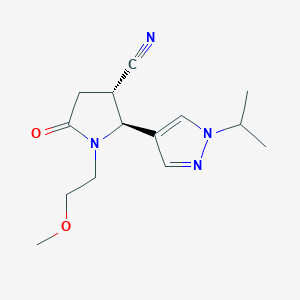 molecular formula C14H20N4O2 B2492747 (2S,3S)-1-(2-Methoxyethyl)-5-oxo-2-(1-propan-2-ylpyrazol-4-yl)pyrrolidine-3-carbonitrile CAS No. 1909286-84-5