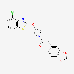 2-(Benzo[d][1,3]dioxol-5-yl)-1-(3-((4-chlorobenzo[d]thiazol-2-yl)oxy)azetidin-1-yl)ethanone