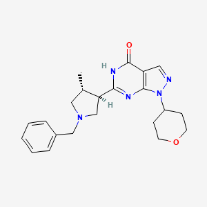 molecular formula C22H27N5O2 B2493375 rel-6-((3R,4R)-1-苄基-4-甲基吡咯啉-3-基)-1-(四氢-2H-吡喃-4-基)-1,5-二氢-4H-吡唑并[3,4-d]嘧啶-4-酮 CAS No. 1082743-69-8