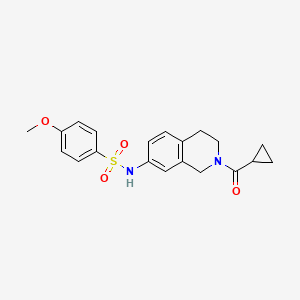 molecular formula C20H22N2O4S B2493520 N-(2-(环丙酰基)-1,2,3,4-四氢异喹啉-7-基)-4-甲氧基苯磺酰胺 CAS No. 955596-24-4
