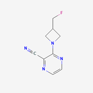 molecular formula C9H9FN4 B2493896 3-(3-(Fluorometil)azetidin-1-il)pirazina-2-carbonitrilo CAS No. 2034606-44-3