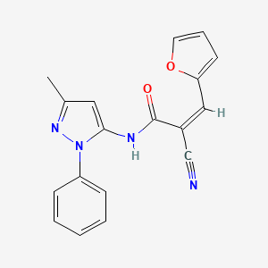 molecular formula C18H14N4O2 B2493909 (Z)-2-Cyano-3-(furan-2-yl)-N-(5-methyl-2-phenylpyrazol-3-yl)prop-2-enamide CAS No. 882234-03-9