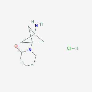 molecular formula C10H17ClN2O B2493957 1-(3-Amino-1-bicyclo[1.1.1]pentanyl)piperidin-2-one;hydrochloride CAS No. 2287312-05-2