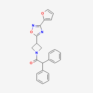 molecular formula C23H19N3O3 B2493981 1-(3-(3-(Furan-2-yl)-1,2,4-oxadiazol-5-yl)azetidin-1-yl)-2,2-diphenylethanone CAS No. 1428363-82-9