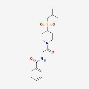 N-(2-(4-(isobutylsulfonyl)piperidin-1-yl)-2-oxoethyl)benzamide