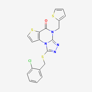 molecular formula C19H13ClN4OS3 B2494779 1-((2-氯苯甲基)硫代)-4-(噻吩-2-基甲基)噻吩并[2,3-e][1,2,4]三唑并[4,3-a]嘧啶-5(4H)-酮 CAS No. 1224008-22-3