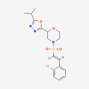 molecular formula C17H20ClN3O4S B2494836 4-[(E)-2-(2-Chlorophenyl)ethenyl]sulfonyl-2-(5-propan-2-yl-1,3,4-oxadiazol-2-yl)morpholine CAS No. 2111893-54-8