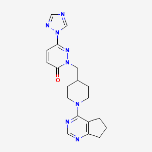 molecular formula C19H22N8O B2495319 2-[(1-{5H,6H,7H-cyclopenta[d]pyrimidin-4-yl}piperidin-4-yl)methyl]-6-(1H-1,2,4-triazol-1-yl)-2,3-dihydropyridazin-3-one CAS No. 2176069-26-2