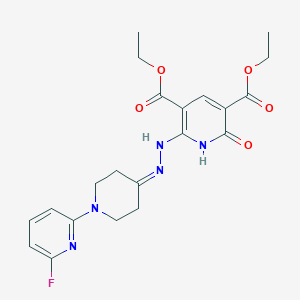 molecular formula C21H24FN5O5 B2495480 乙酸二乙酯-2-{2-[1-(6-氟-2-吡啶基)-4-哌啶基亚甲基]肼基}-6-羟基-3,5-吡啶二甲酸酯 CAS No. 338410-17-6