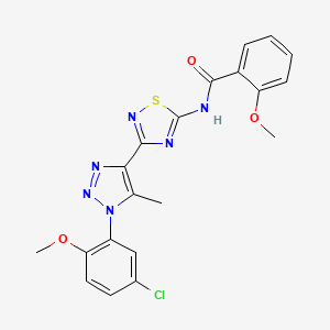 molecular formula C20H17ClN6O3S B2495602 N-{3-[1-(5-chloro-2-methoxyphenyl)-5-methyl-1H-1,2,3-triazol-4-yl]-1,2,4-thiadiazol-5-yl}-2-methoxybenzamide CAS No. 932537-73-0